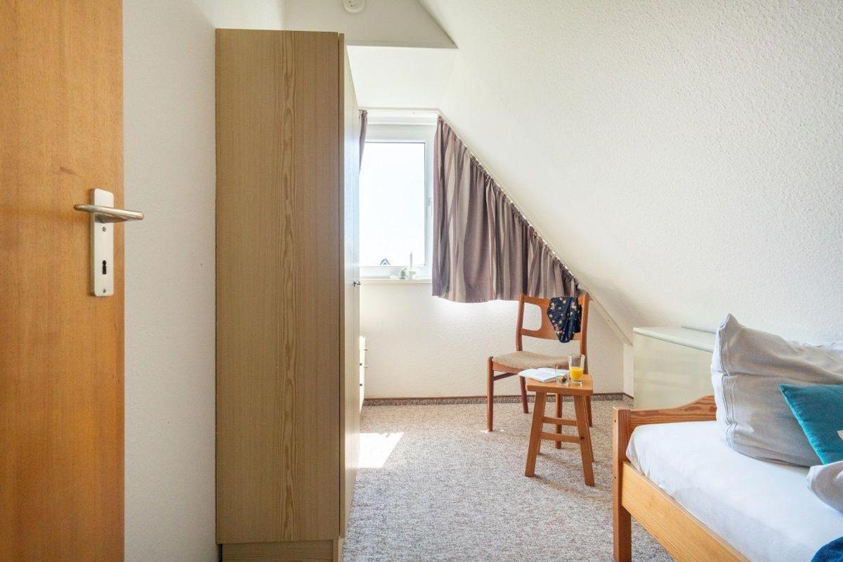 Am-Hohen-Ufer-Reetdach-Haus-Ocean-Breeze-136 Villa Grossenbrode Bagian luar foto