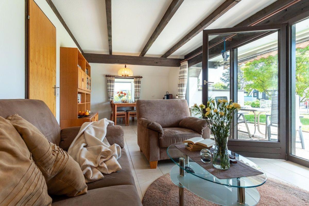 Am-Hohen-Ufer-Reetdach-Haus-Ocean-Breeze-136 Villa Grossenbrode Bagian luar foto