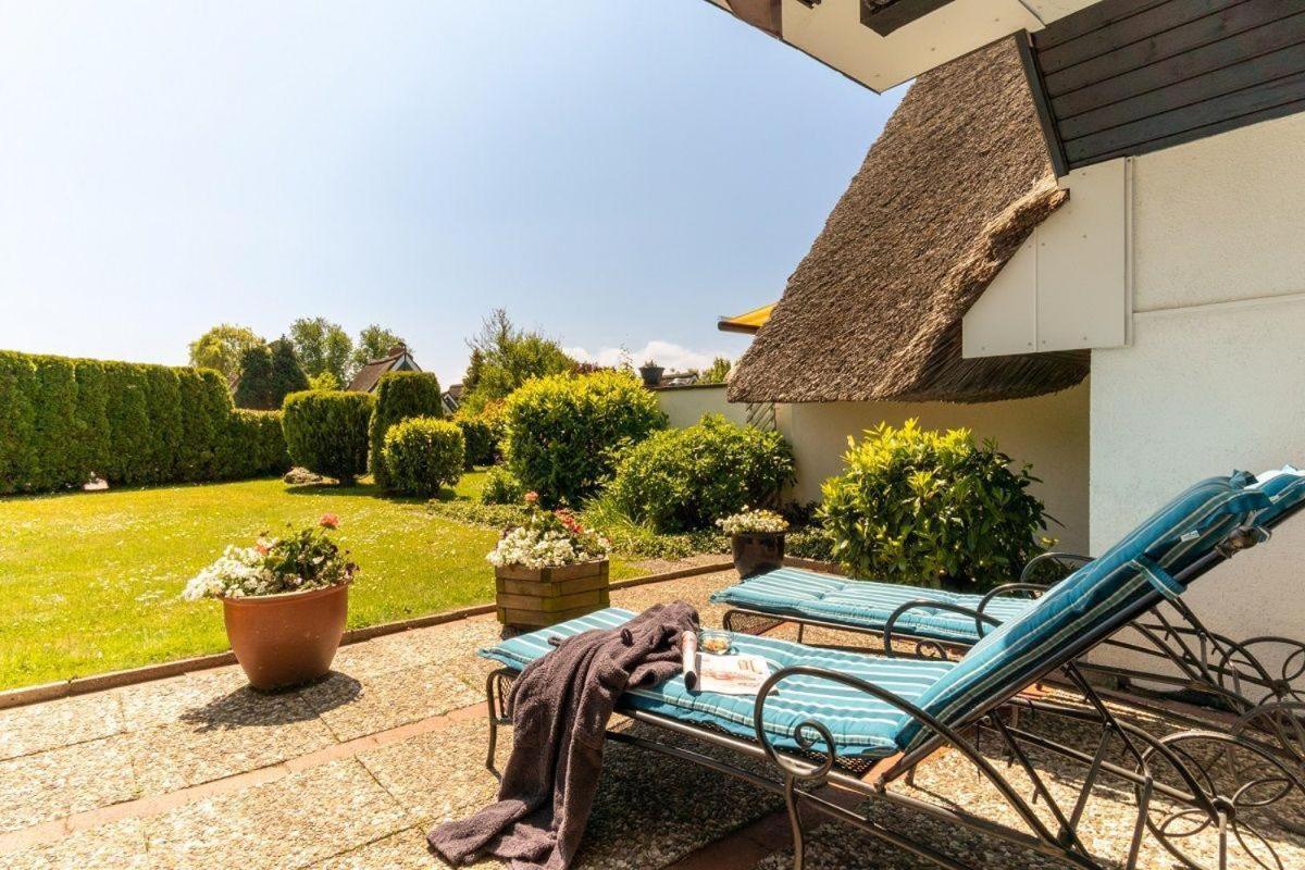 Am-Hohen-Ufer-Reetdach-Haus-Ocean-Breeze-136 Villa Grossenbrode Bagian luar foto